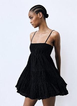 Чорна міні сукня на тонких бретелях zara