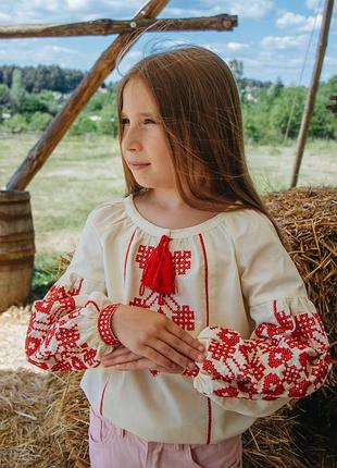 Вышиванка рута (красная) для девочки