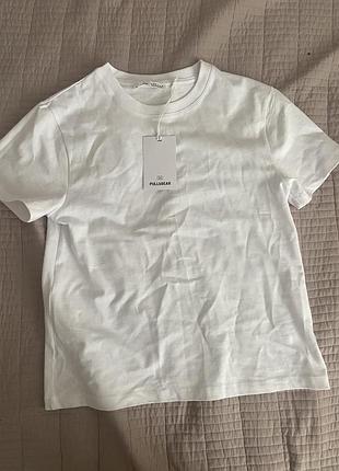 Біла футболка pull bear