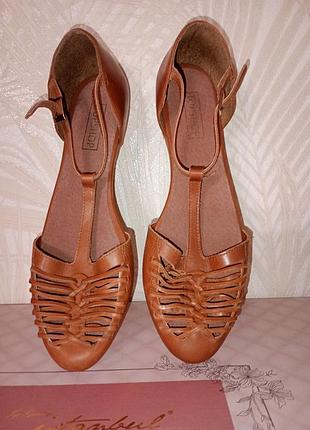 Продам жіночі босоніжки topshop р.39 шкіра нові
