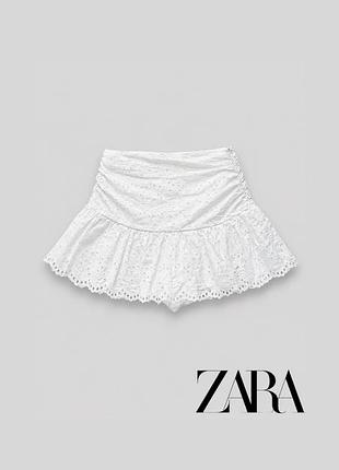 Жіноча біла спідниця-шорти zara з вишивкою | розмір m | ідеальний стан