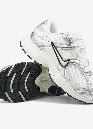 Nike v5 rnr white beige silver black