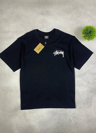 Чоловіча футболка stussy в чорному кольорі