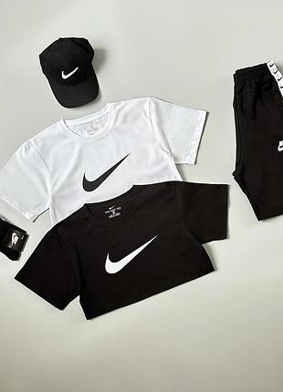 Футболка черная nike + футболка белая nike + шорты nike lampas + кепка в подарок + носки в подарок