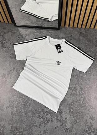 Футболка adidas classic біла