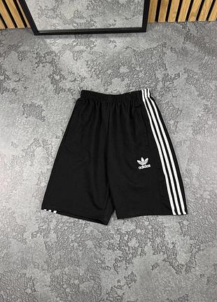 Шорти adidas classic чорні