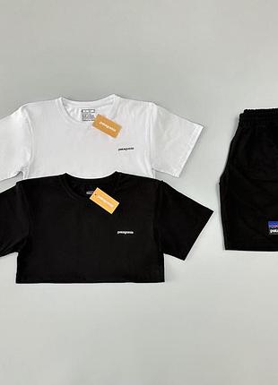 Футболка черная + футболка белая + шорты patagonia