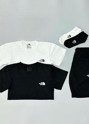 Футболка (белая) + футболка (черная) + шорты tnf + носки в подарок