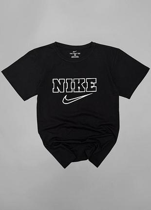 Футболка чорна nike
