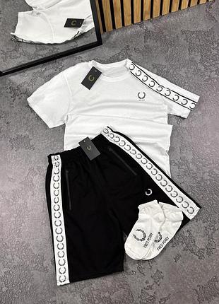 Футболка (біла) + шорти fred perry lampas
