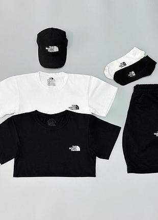 Футболка (біла) + футболка (чорна) + шорти + кепка tnf + шкарпетки в подарунок