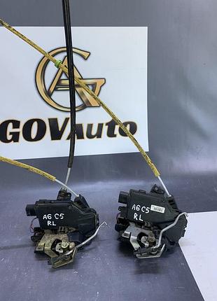 Замок двери задний левый audi a6 c5 4b0839015g