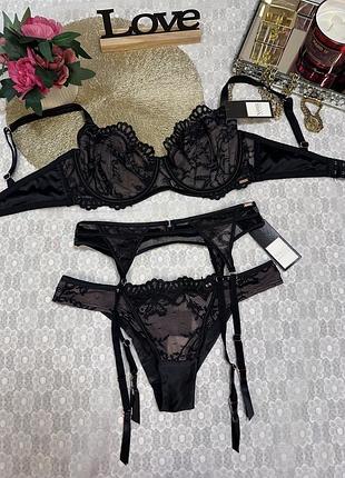 Розкішний комплект hunkemoller noir