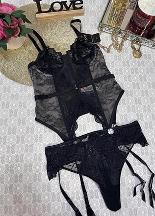 Шикарний корсет hunkemoller