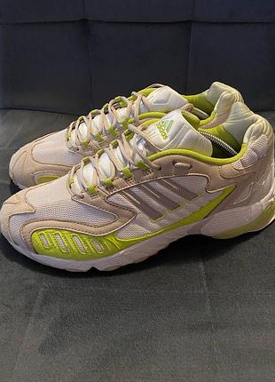 Кроссовки adidas torsion trdc