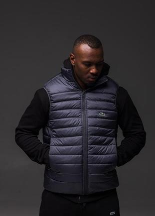 Чоловіча жилетка lacoste, жилетка графітового кольору, жилетка лакосту, чоловіча безрукавка графіт