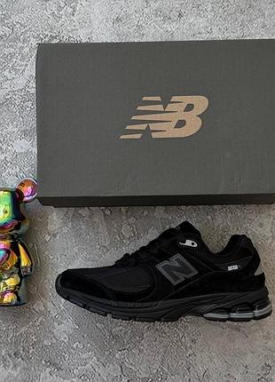 Чоловічі кросівки new balance 2002r