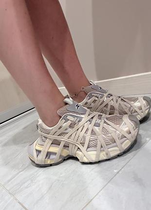 Кроссовки женские 7