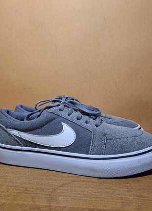 Фірмові кросівки nike
