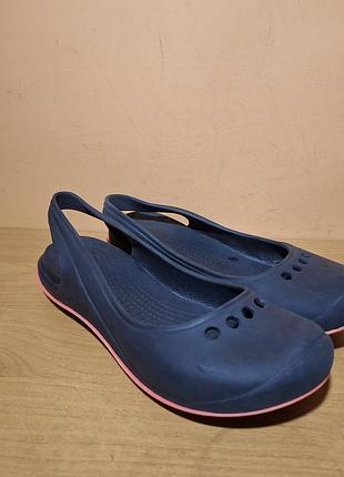 Женские фирменные босоножки crocs