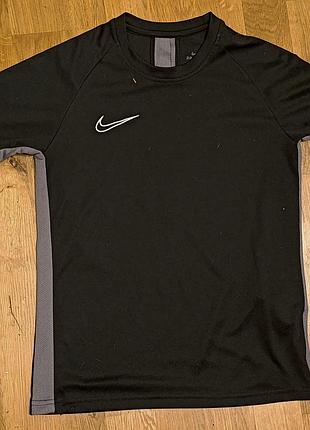 Спортивна футболка чорна nike dry academy з технологією dri-fit для бігу тренування м оригінал