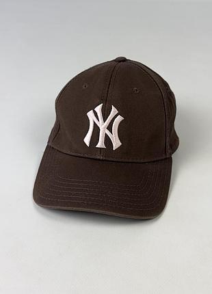 Кепка бейсболка new york yankees by new era vintage оригінал жіноча коричнева рожева вінтажна розмір 57 см