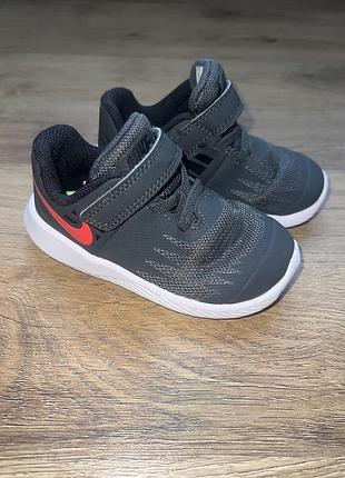 Кросівки nike
