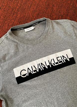 Футболка чоловіча calvin klein