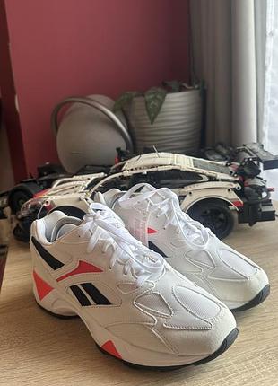 Оригінальні чоловічі нові кросівки reebok 42-27 cm