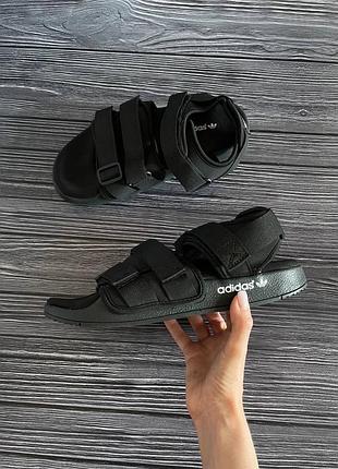 Сандалі унісекс adidas adilette чорні.  розпродаж