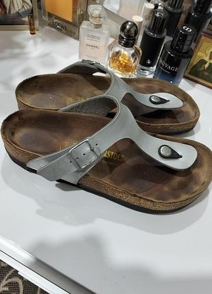 Ортопедичні сандалії-в'єтнамки бренду birkenstock