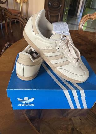 Кроссовки кожаные adidas 37,5 р/р оригинал!