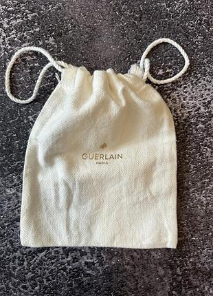 Білий подарунковий мішечок пильник guerlain 12x15