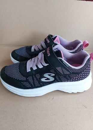 Кроссовки skechers оригинальные. размер 33,5 стелька 22см