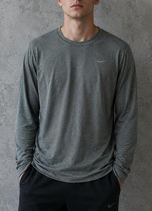 Лонгслів від бренду nike running