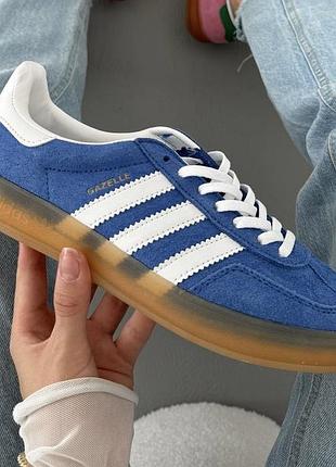 Gazelle blue