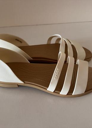 Жіночі сандалії crocs w10 tulum open flat