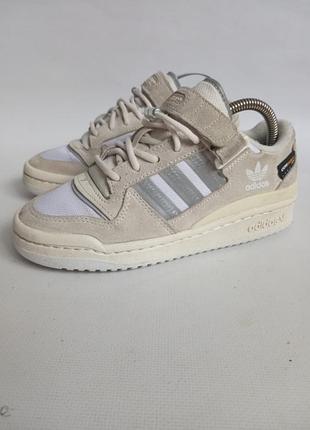 Кроссовки adidas
