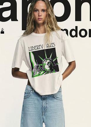 Лімітована футболка apoh london liberty arts nyc, оверсайз