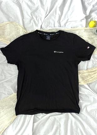Чорна футболка champions