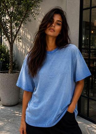 Стильна базова футболка oversize для комфортних образів
