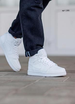 Кроссовки 41-43 nike air jordan 1 retro high full white