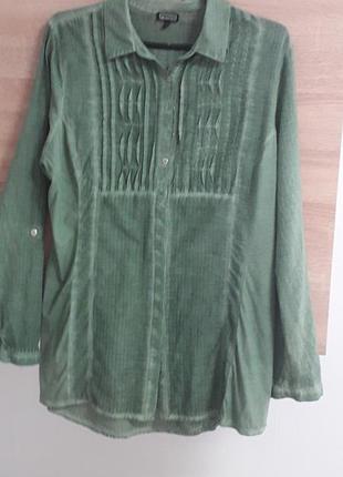 Kenny 
42/xl/50
жіноча вишукана бавовняна тоненька  сорочка з ефектом потертості з довгими рукавами та гудзиками по всій довжині
ідеальний стан