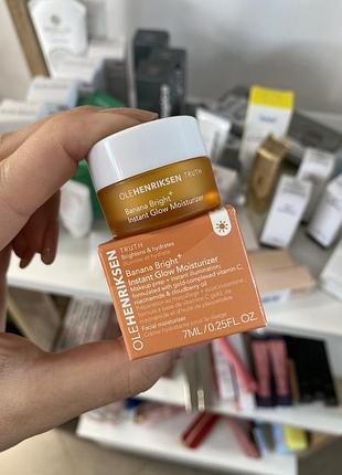 Крем із вітаміном с olehenriksen ole henriksen banana bright+ instant glow moisturizer