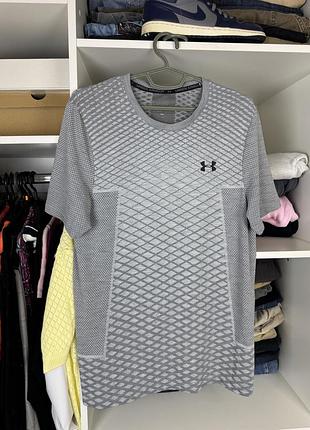 Оригінальна чоловіча спортивна футболка under armour