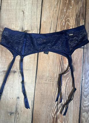 Пояс для чулков синий hunkemöller noir
