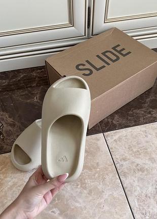 Slide adidas