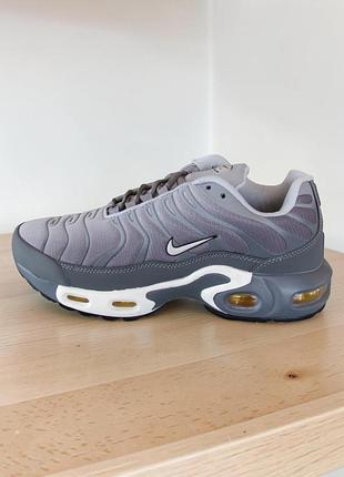 Кросівки жіночі/підліткові nike air max plus  (0305)