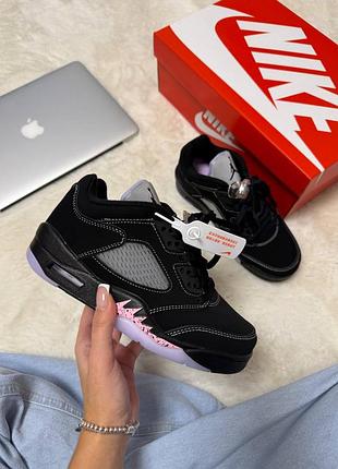 Стильные женские кроссовки air jordan 5 low dongdan
