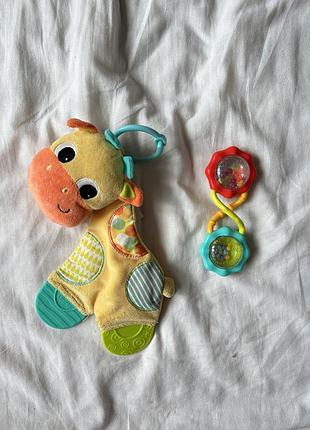 Брязкальце bright starts rattle & shake barbell плюшеві іграшки-прорізувачі bright starts "м'які друзі"